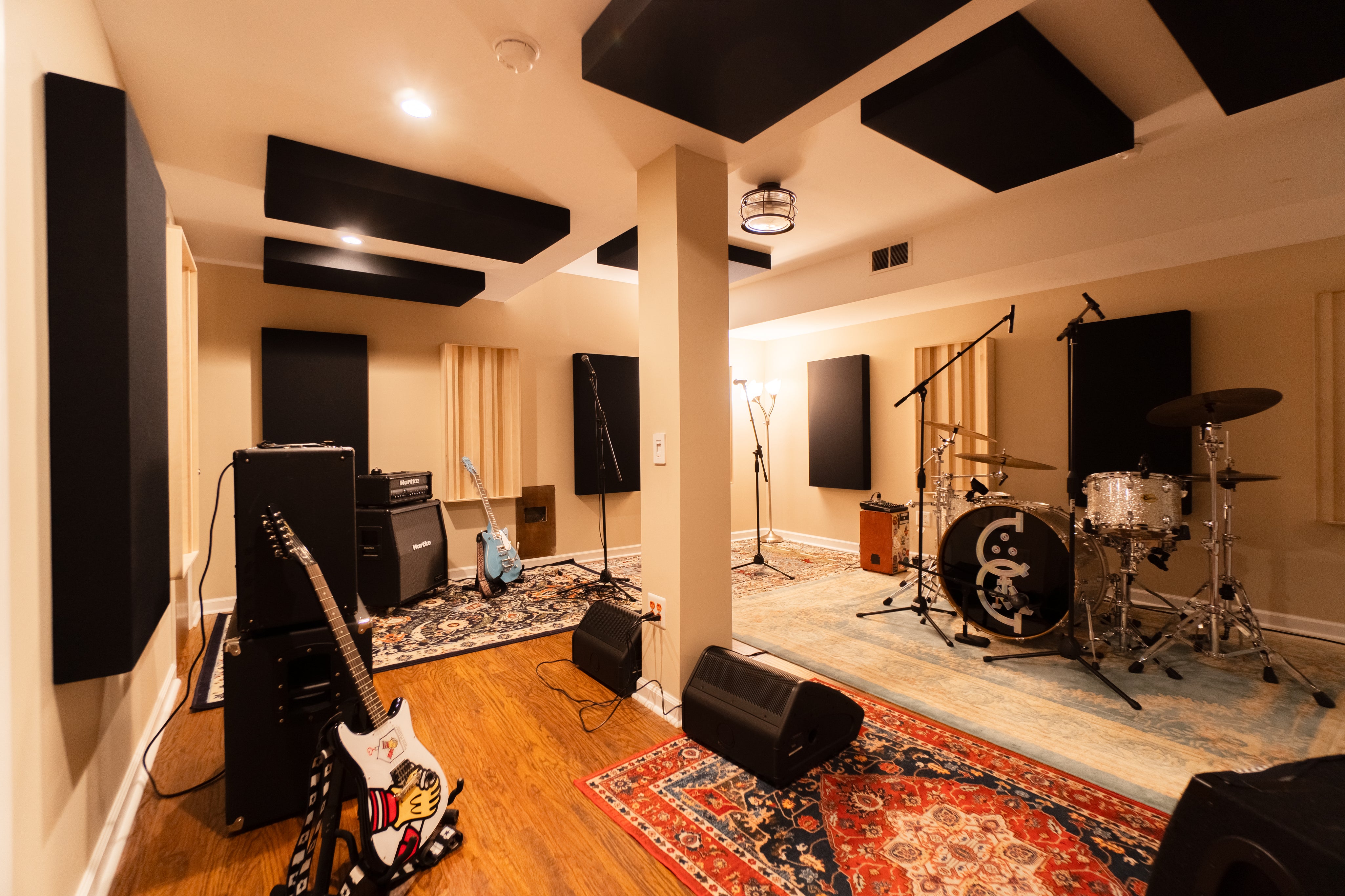 Live Tracking Rooms
